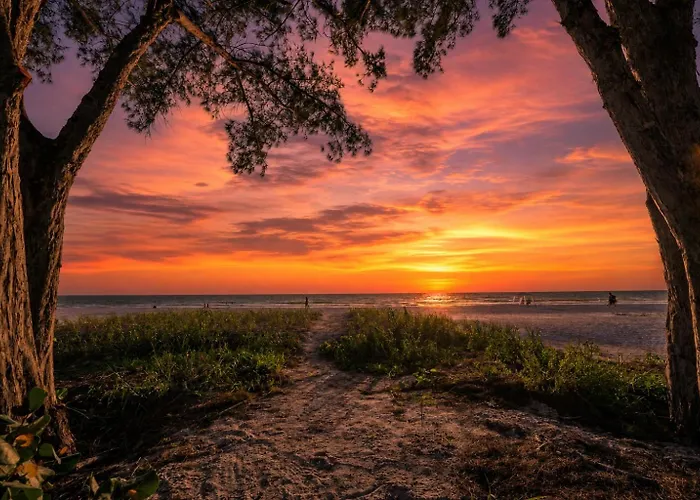 On The Retreat Sleeps 6 * Clearwater Beach
