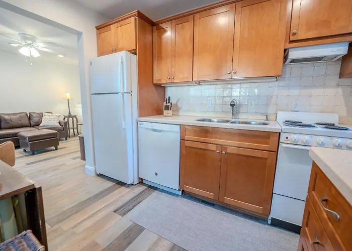 On The Retreat Sleeps 6 * Clearwater Beach